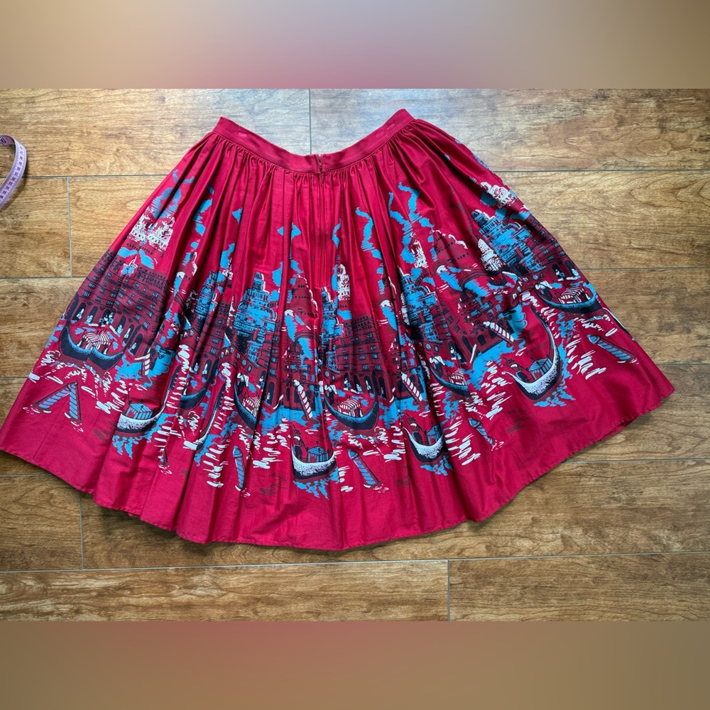 🇮🇹 Pinup Couture Italian Pinup Circle Skirt Pockets - Picture 7 of 10